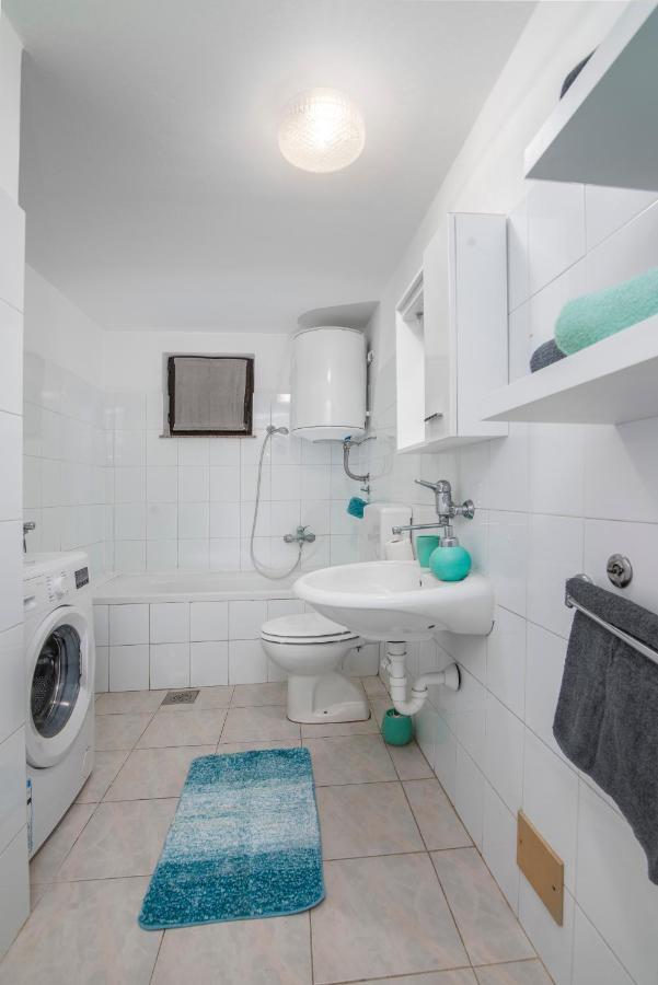 Apartment Palma Пула Екстер'єр фото