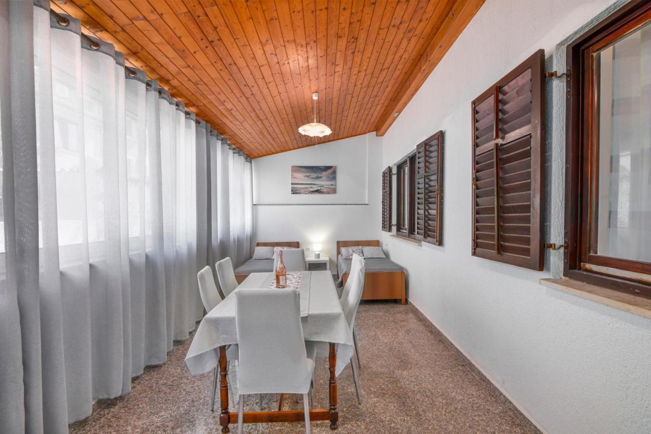 Apartment Palma Пула Екстер'єр фото