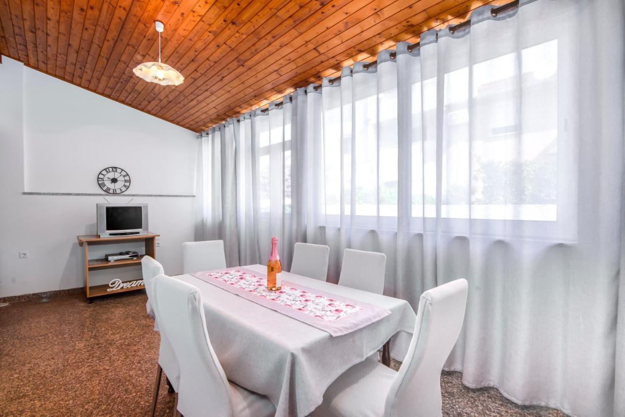 Apartment Palma Пула Екстер'єр фото