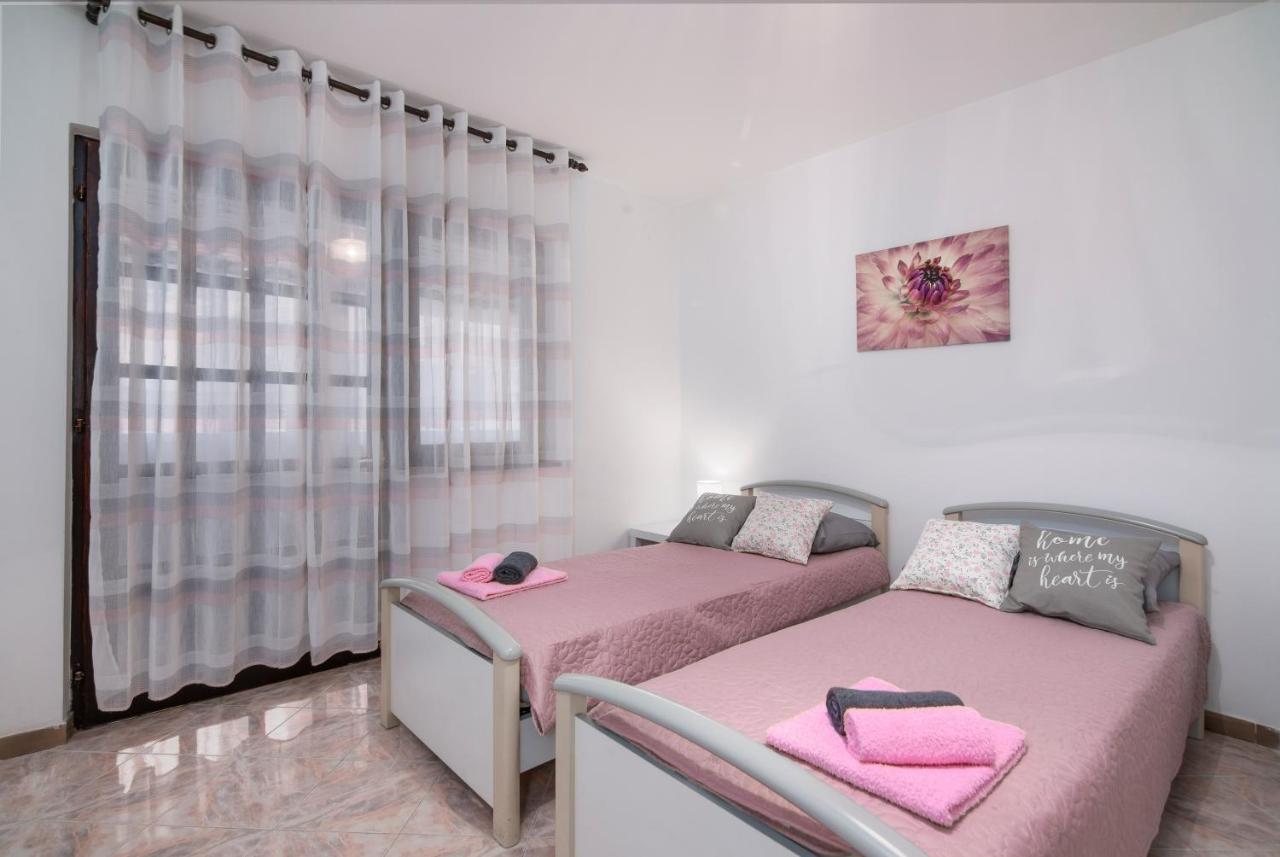 Apartment Palma Пула Екстер'єр фото