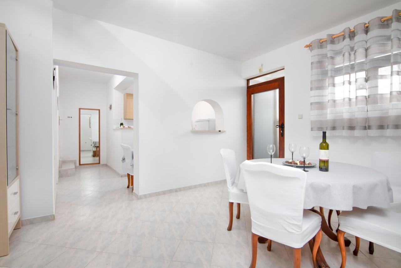 Apartment Palma Пула Екстер'єр фото